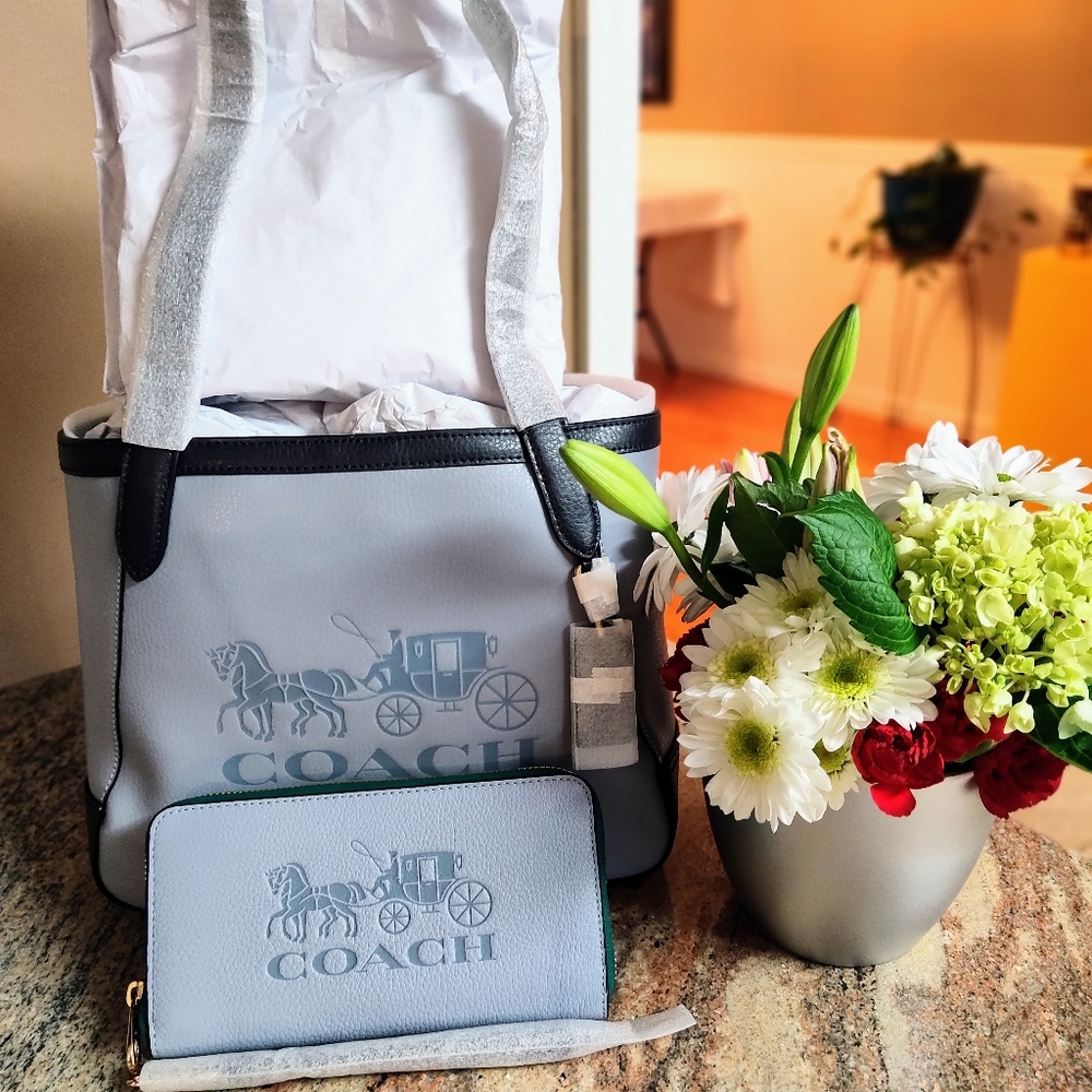 Authentic Coach Tote Bundle‼️